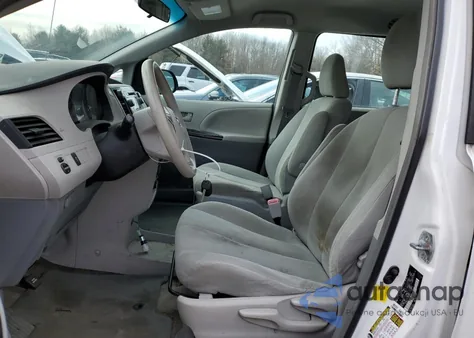 2013 Toyota Sienna from USA, damaged, VIN 5TDZK3DC6DS315122